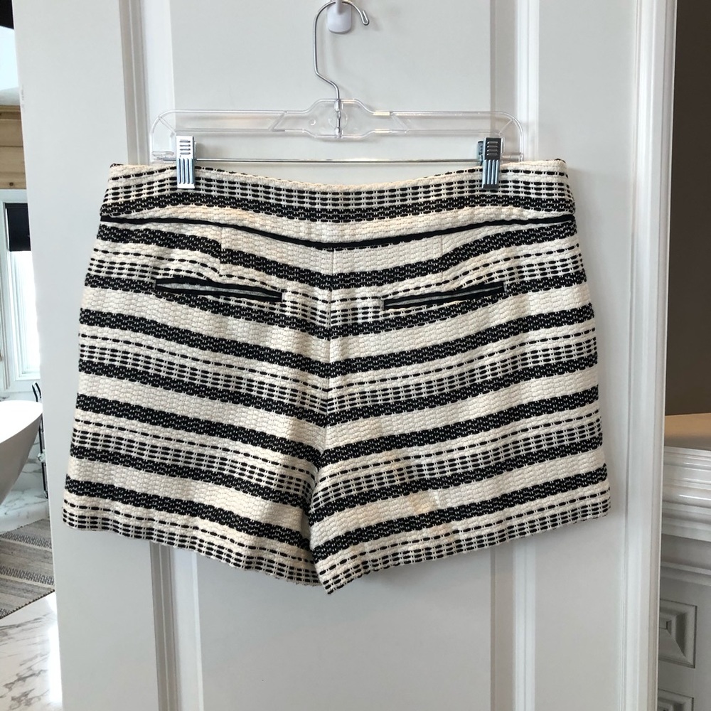 NWOT Loft Riviera Short. - Picture 5 of 5